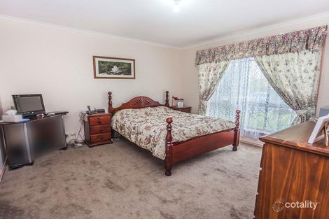 Property photo of 11 Dendy Court Roxburgh Park VIC 3064