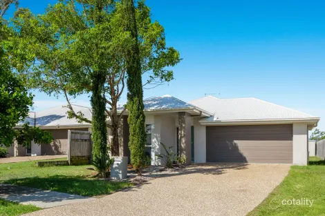 33 CASCADE ST, PIMPAMA, QLD 4209