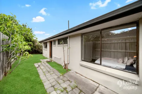 Property photo of 2/29 Kirby Street Reservoir VIC 3073