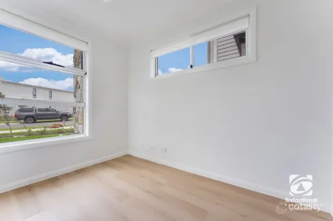 Property photo of 35 Belgravia Avenue Gledswood Hills NSW 2557