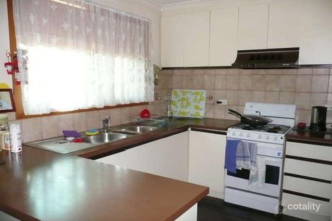 Property photo of 4 Whitehaven Street Wyndham Vale VIC 3024