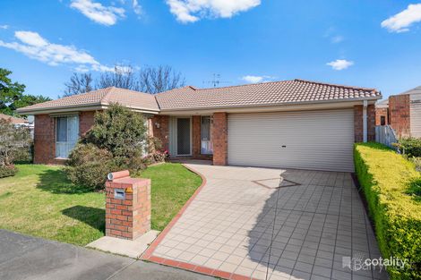 Property photo of 37 Simon Drive Pakenham VIC 3810