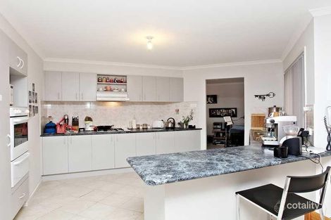Property photo of 6 Glenbrook Gardens Brookfield VIC 3338