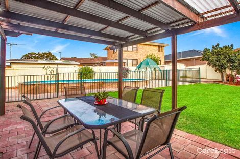 Property photo of 2 Ambon Close Bossley Park NSW 2176