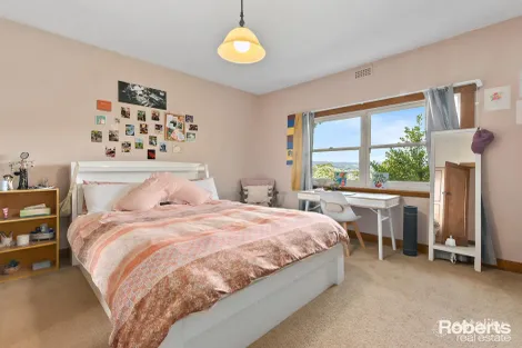 Property photo of 21 Broadview Crescent Trevallyn TAS 7250