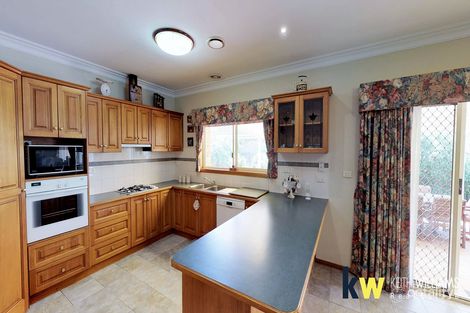 Property photo of 3 Lachlan Close Traralgon VIC 3844