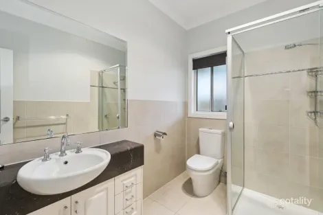 Property photo of 72A Sternberg Street Kennington VIC 3550
