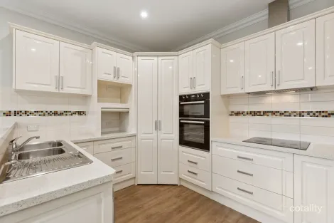 Property photo of 72A Sternberg Street Kennington VIC 3550