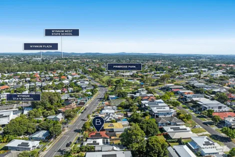 Property photo of 2304 Wynnum Road Wynnum QLD 4178