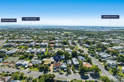 Property photo of 2304 Wynnum Road Wynnum QLD 4178