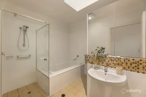 Property photo of 51 Park Street Coorparoo QLD 4151