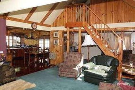 Property photo of 12 White Avenue Romsey VIC 3434
