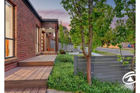 Property photo of 3 McCubbin Way Berwick VIC 3806