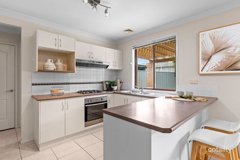 Property photo of 39 Wingello Crescent Wyoming NSW 2250