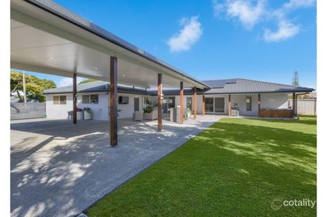 Property photo of 8 Meridian Way Tweed Heads NSW 2485