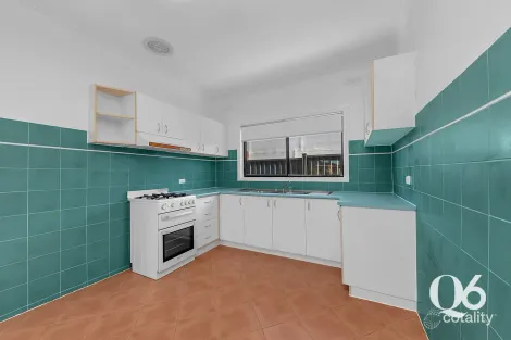 Property photo of 2 Thomas Street St Albans VIC 3021