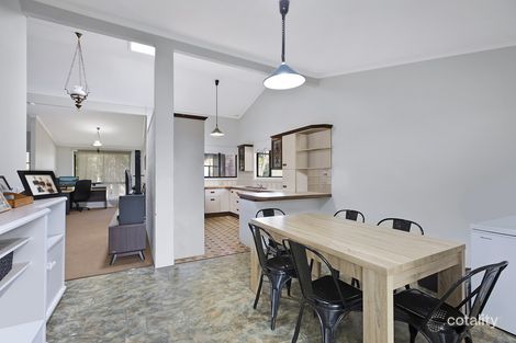 Property photo of 17 Papala Avenue Bateau Bay NSW 2261