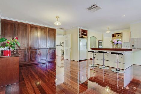 Property photo of 8 Eyre Close Bull Creek WA 6149