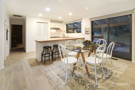 Property photo of 21 Ashbrook Circuit Bundoora VIC 3083