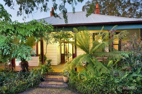 2 Roberts Ave, Box Hill South, VIC 3128