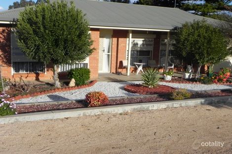 2 Edward St, Berri, SA 5343