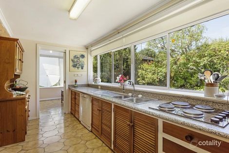 Property photo of 12 Robert Street Bulleen VIC 3105