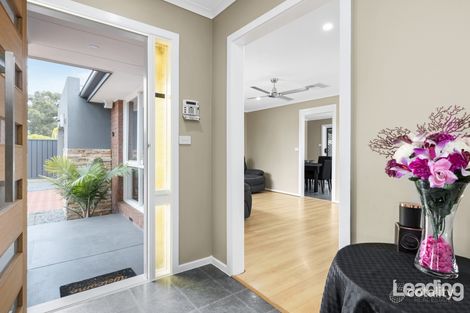 Property photo of 2 Bonny Brae Court Sunbury VIC 3429