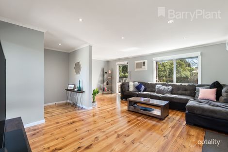 Property photo of 18 Pine Hill Drive Frankston VIC 3199