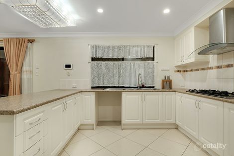 Property photo of 36 Gilberton Crescent Forest Lake QLD 4078