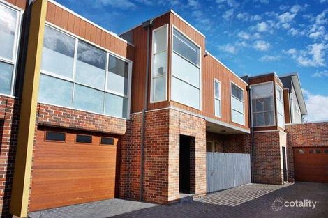 Property photo of 2/319 Barkly Street Elwood VIC 3184