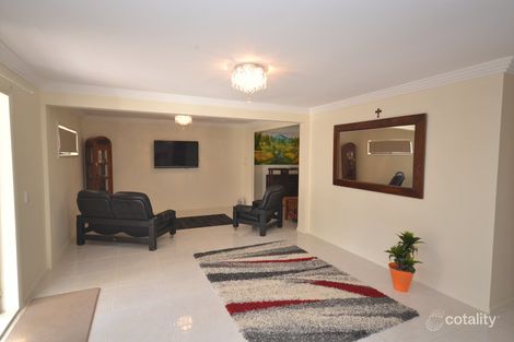 Property photo of 1/17 Botanical Drive Labrador QLD 4215