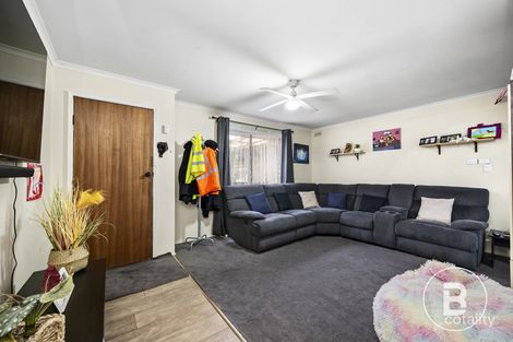 Property photo of 15 Weemala Avenue Delacombe VIC 3356