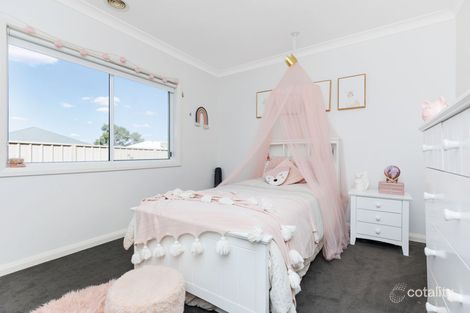 Property photo of 5 Warambee Street Glenfield Park NSW 2650
