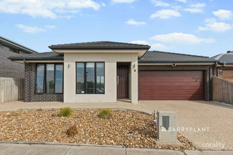 12 Mattamber St, Clyde North, VIC 3978
