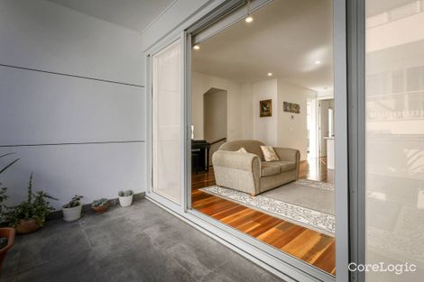 Property photo of 2/7 Hay Street Box Hill South VIC 3128