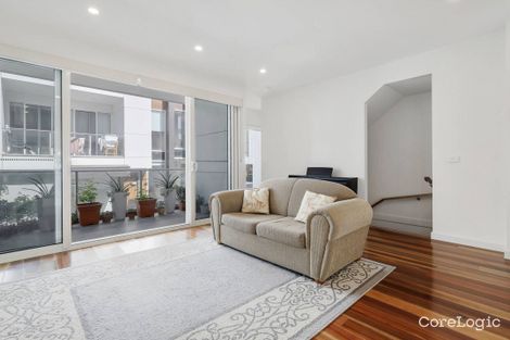 Property photo of 2/7 Hay Street Box Hill South VIC 3128