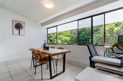 Property photo of 10/28-30 Rudd Street Broadbeach Waters QLD 4218