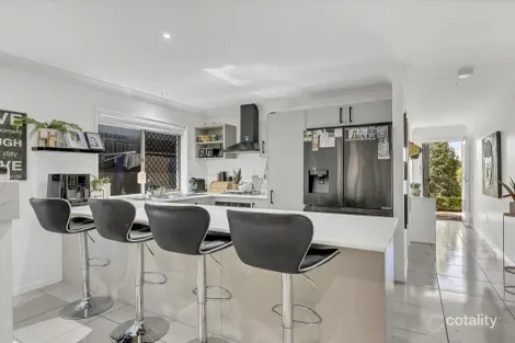 Property photo of 20 Bowerbird Street Deebing Heights QLD 4306