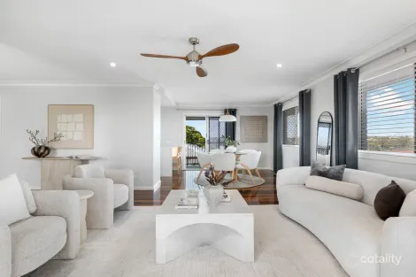 Property photo of 1 Mingera Street Mansfield QLD 4122