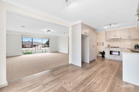 Property photo of 5 Cairns Road Hampton Park VIC 3976