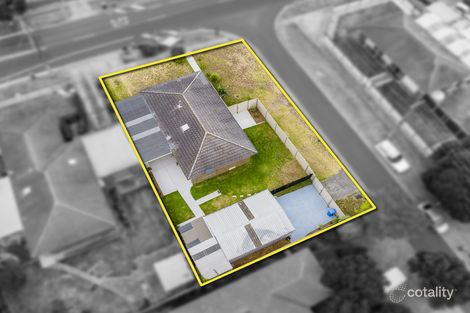 Property photo of 5 Cairns Road Hampton Park VIC 3976