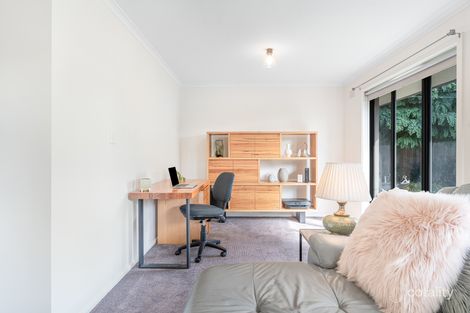 Property photo of 19 Oberon Drive Belmont VIC 3216