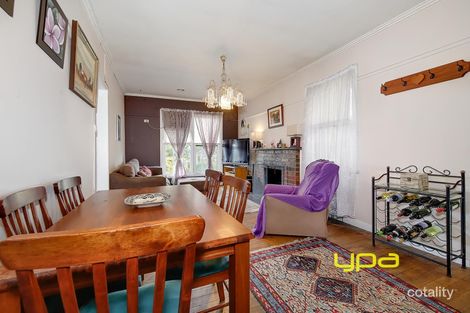 Property photo of 52 Hales Crescent Jacana VIC 3047