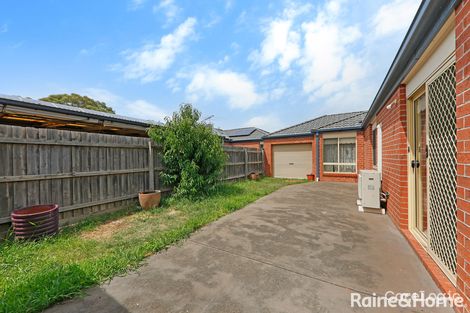 Property photo of 11 Severn Court Roxburgh Park VIC 3064