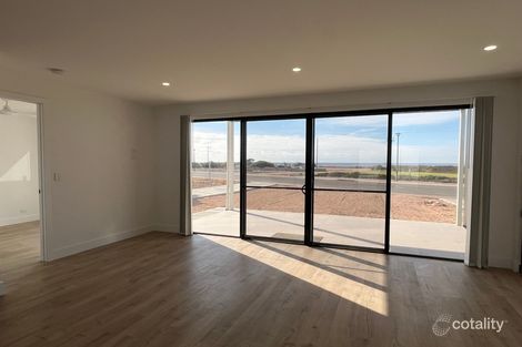 22 Clan Ranald Ave, Edithburgh, SA 5583