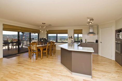 13 Henty Lkt, Roleystone, WA 6111