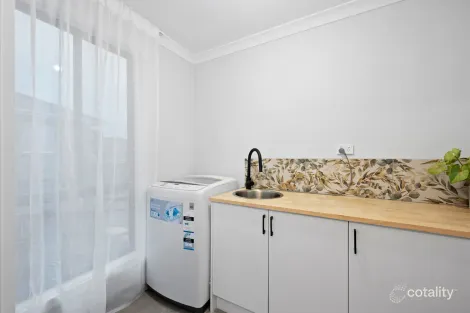 Property photo of 1/35 Portchester Boulevard Beaconsfield VIC 3807