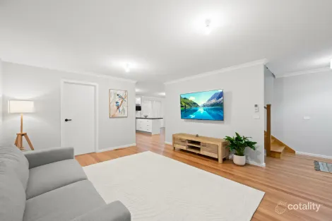 Property photo of 1/35 Portchester Boulevard Beaconsfield VIC 3807