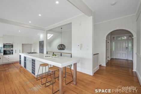 Property photo of 11 Glengowrie Lane Red Hill QLD 4059