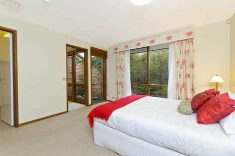 Property photo of 3 Salvado Place Stirling ACT 2611